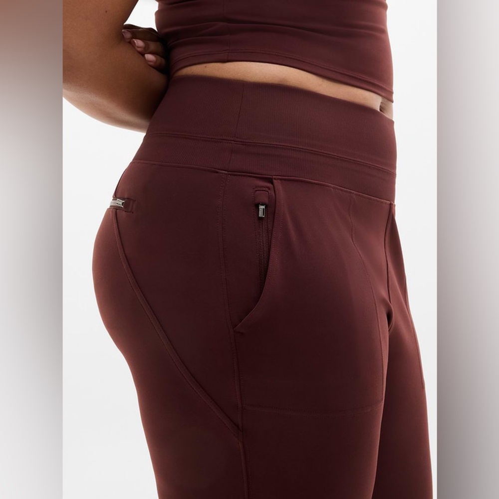 ATHLETA Venice High Rise Jogger Athleisure Pants in Garnet Size Large - Picture 3 of 14